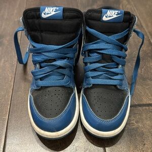 Nike Air Jordan 1 Retro High Top Blue and Black SZ 2Y Used